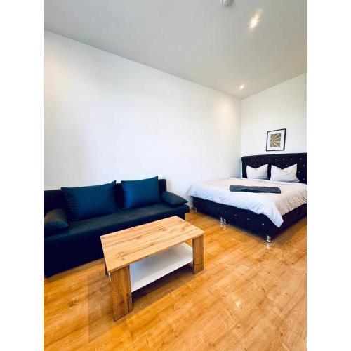 Amazing 3BR Apt, Very Central in Vienna