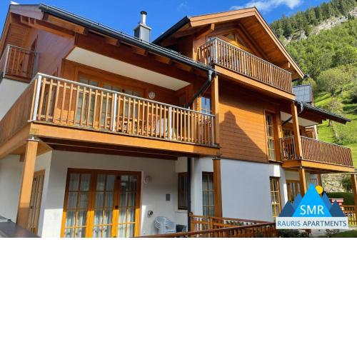Anna 3 by SMR Rauris Apartments - inc Spa and near Gondola