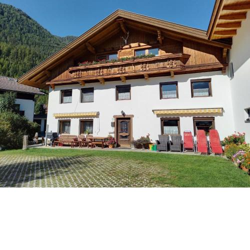 Apartment Alpenglühen by Interhome