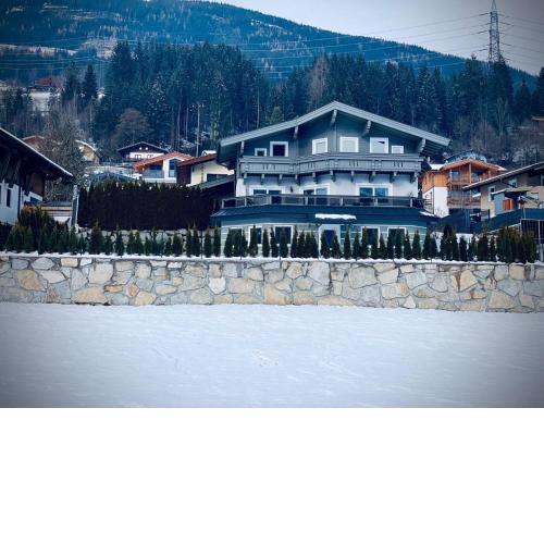 Apartment close to the ski area