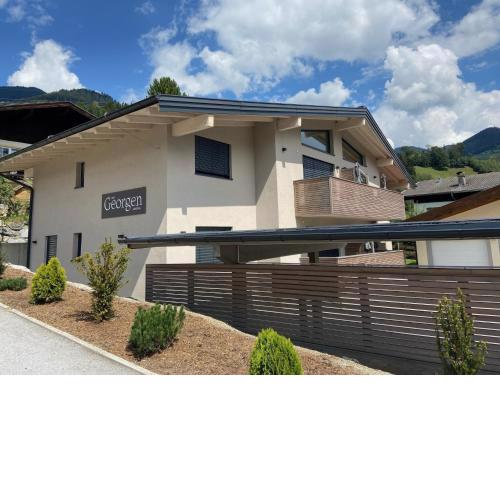 Apartment Das Georgen- Großglockner by Interhome