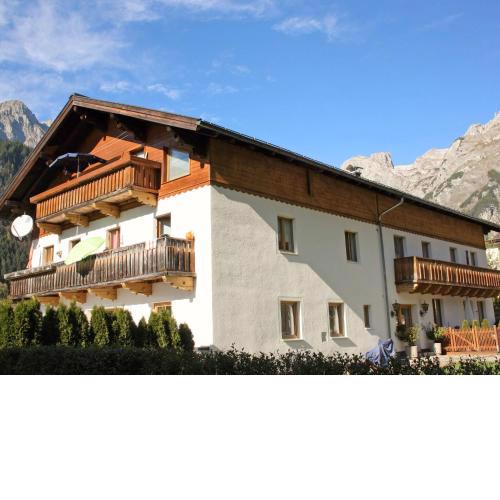 Apartment Edelweiss-2 by Interhome
