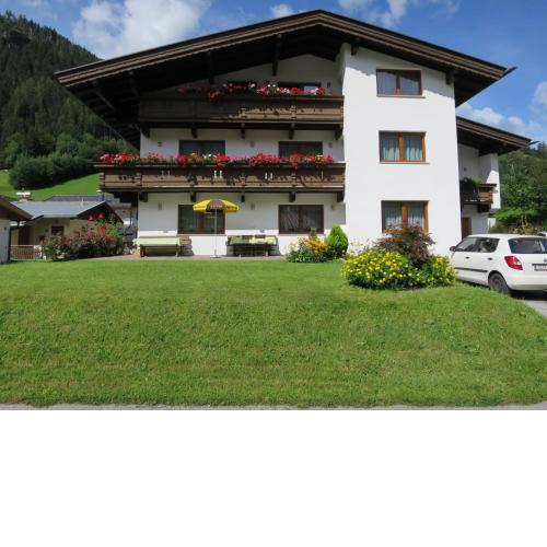 Apartment Elisabeth-3 by Interhome