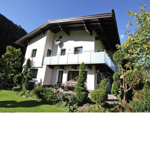 Apartment in Aschau im Zillertal near Ski Area