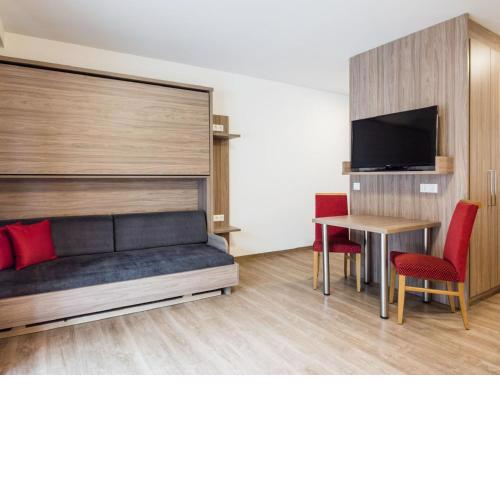 Apartment in Kleinarl near Ski-Area with Balcony & Parking
