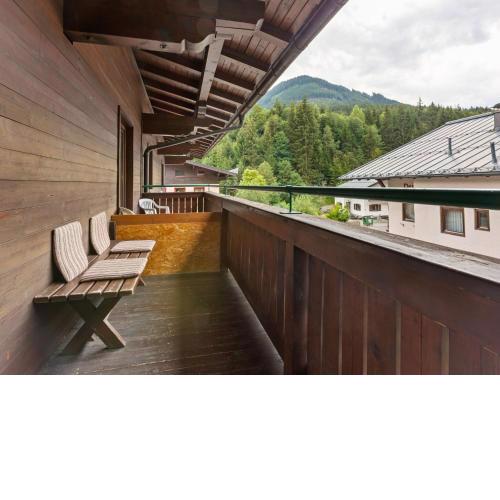 Apartment in Saalbach-Hinterglemm near Ski Area