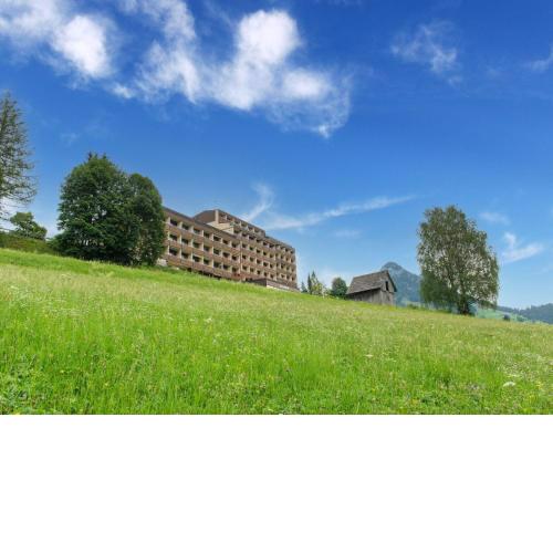 Apartment in Tauplitz with sauna and pool