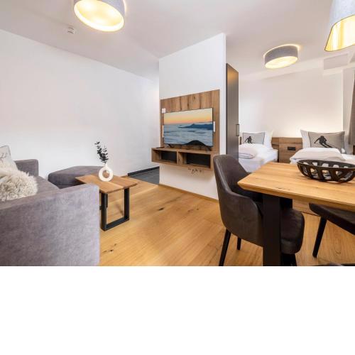 Apartment Kleines Bergblick 07 by Interhome