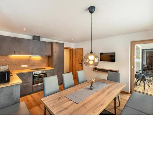 Apartment Leo-3 by Interhome