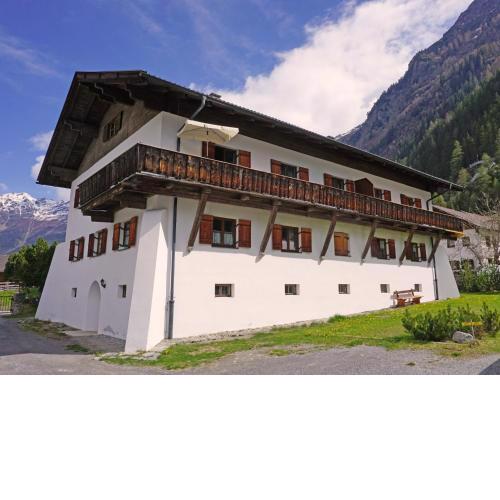 Apartment Mühlbach by Interhome