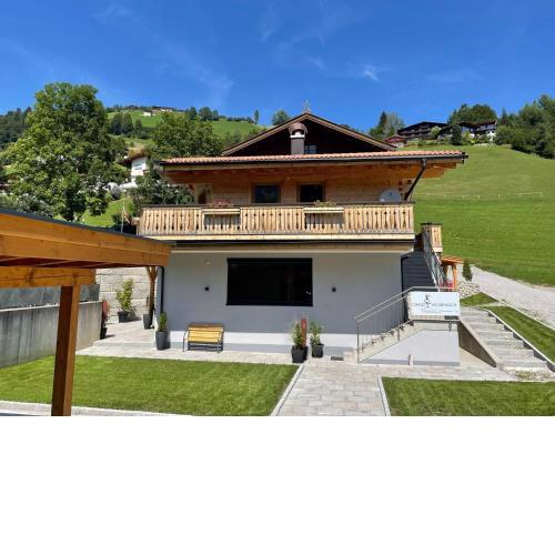 Apartment Panoramablick by Interhome