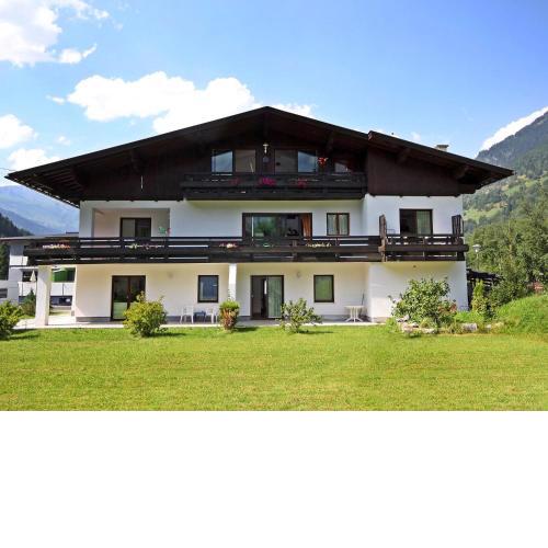 Apartment The Alpine Classic by Interhome