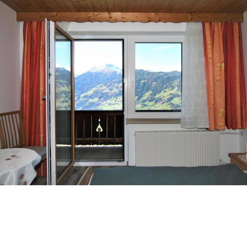 Apartment Unterflöber-3 by Interhome