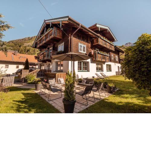 AURA Bed & Breakfast