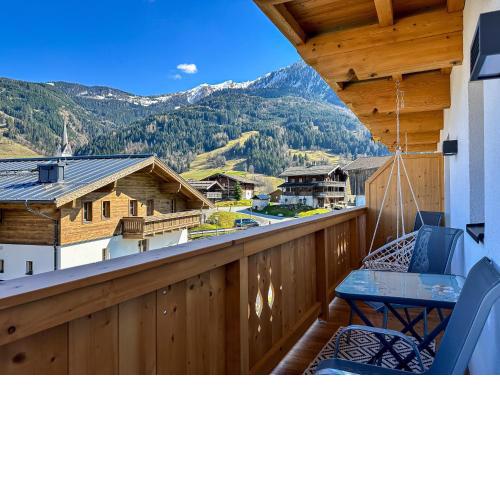 Bergfried Appartements - Ski In Ski Out, inklusive Sommerkarte, zentral mit Ausblick über Kaprun