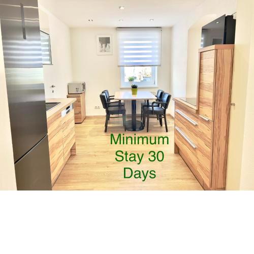 Central 4 Room Apartment MINIMUM STAY 30 DAYs