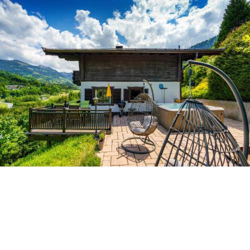Chalet Mora-lodge by Alpine Host Helpers