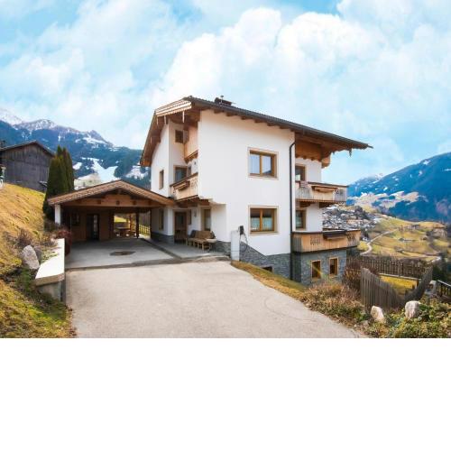 Chalet with panoramic terrace in Zell am Ziller