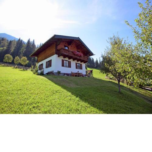 Charming Holiday Home in Hüttau with Barbecue