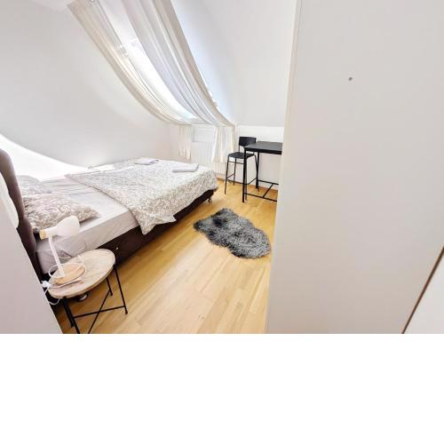 Charming Stay at Märzstraße Apartment Close to Vienna Attractions MZ49