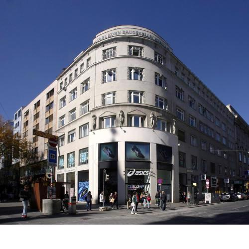 Continental Hotel-Pension