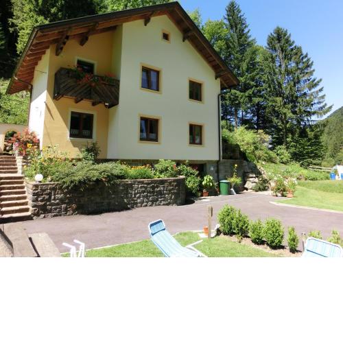 Ferienwohnung Felsenblick In Loich