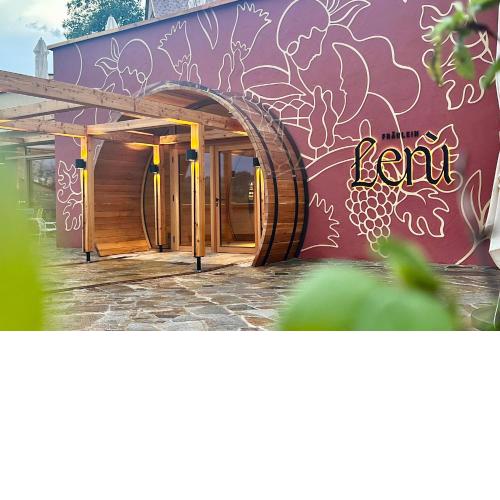 Fräulein Leni Hotel