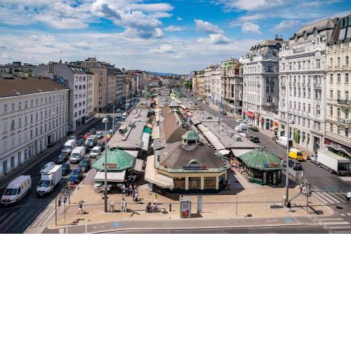 Free Parking Vienna Naschmarkt Air Con fast Wifi