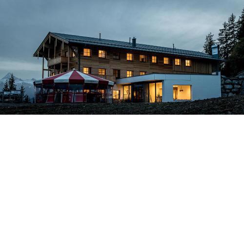 GLOCKNERALM - Exklusiv erreichbar mit Skilift