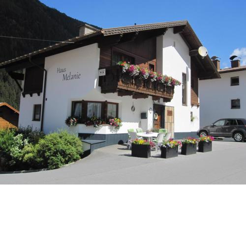 "HAUS MELANIE" inklusive SILVRETTA PREMIUM SUMMERCARD