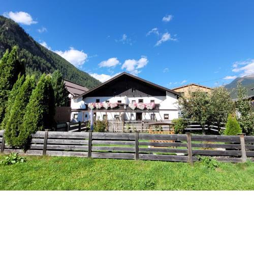 Holiday Home Helena by Interhome