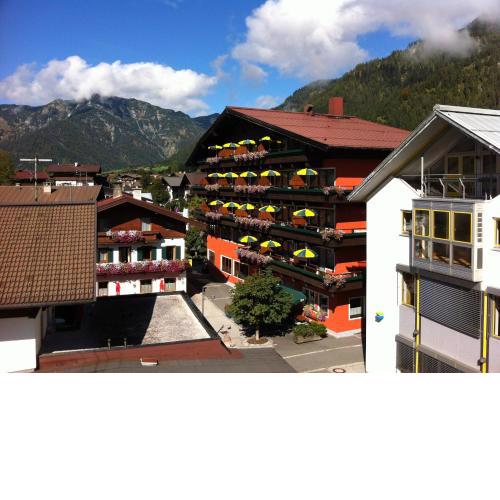 Hotel Tiroler Adler - bed and breakfast