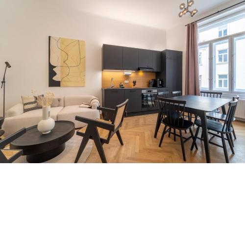 josef's home I Deluxe Apartment in Ideal Location