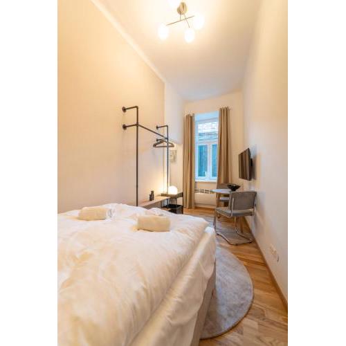 josef's home I Urban Living I Premium Apartment 01