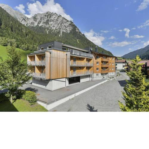 Majestic apartment in Klösterle with sauna on the Arlberg Met Terras