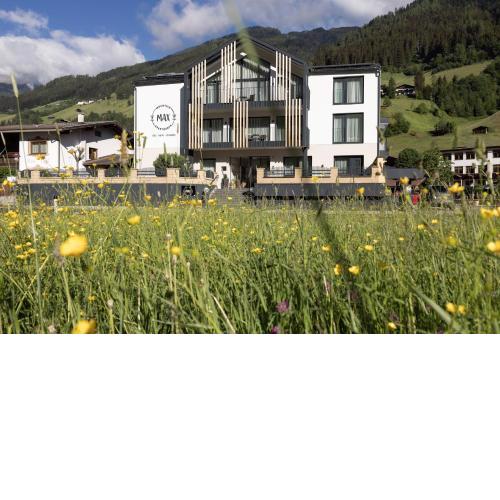 Max Mountain Apartments