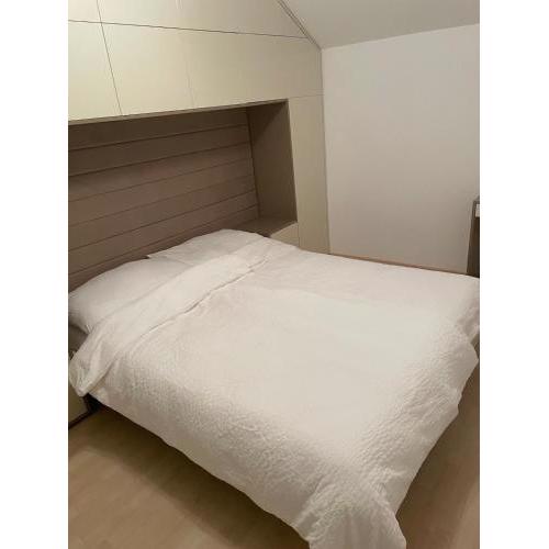 Moderne Wohnung mit Garten