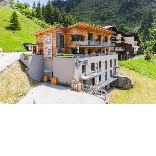 Mondschein Hotel & Chalet