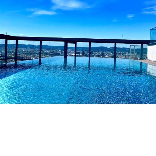 PANORAMA SKY Apartment I Rooftop Pool I Metro station