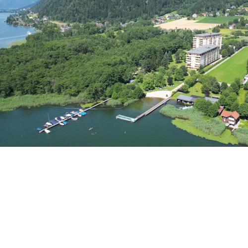 ROBERTO Haus KMB Seeappartement am Ossiacher See mit direktem Seezugang, Hallenbad