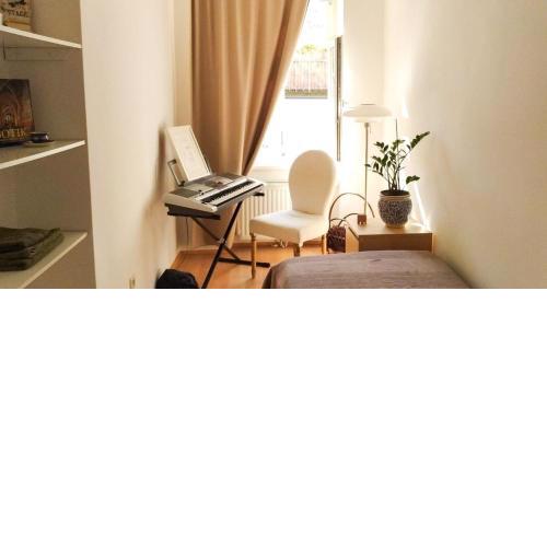 ROOM 'Mozart' in a shared apartment