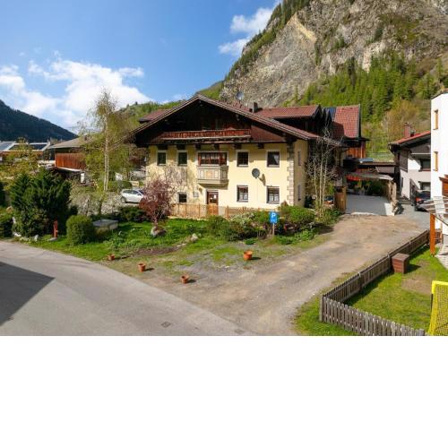 Schweizerhof Malve