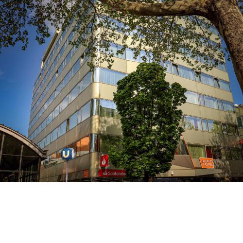 Simm's Hotel - cityhotel next to Metro U3