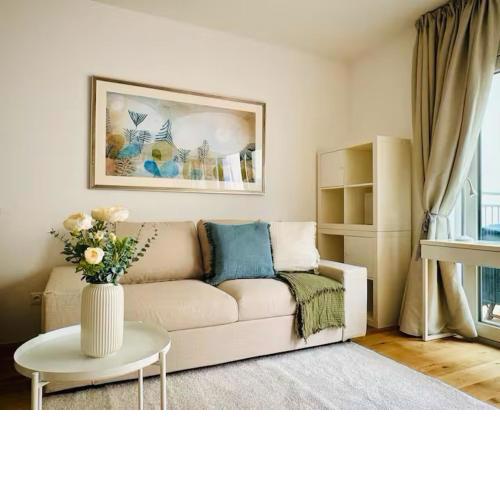Stilvolle Premium-Wohnung mit Klimaanlage und Dachterrasse