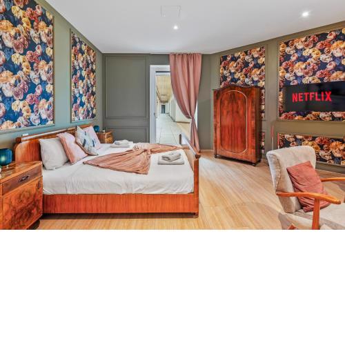 Stylish Flower Power Studio - Close to City Center & Public Transport - AC & WiFi
