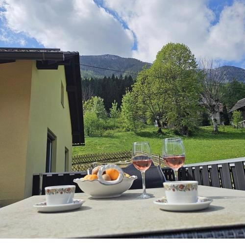 Urlaub mit Bergblick - Ferienhaus in Bad Bleiberg