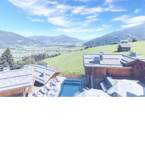 ZAGLGUT HOTEL-CHALETS Wellness & Views with Summer Card Included